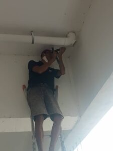 Membaiki kebocoran paip